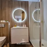 La Symphonie Elevator Center 2 Guests * Онфлёр