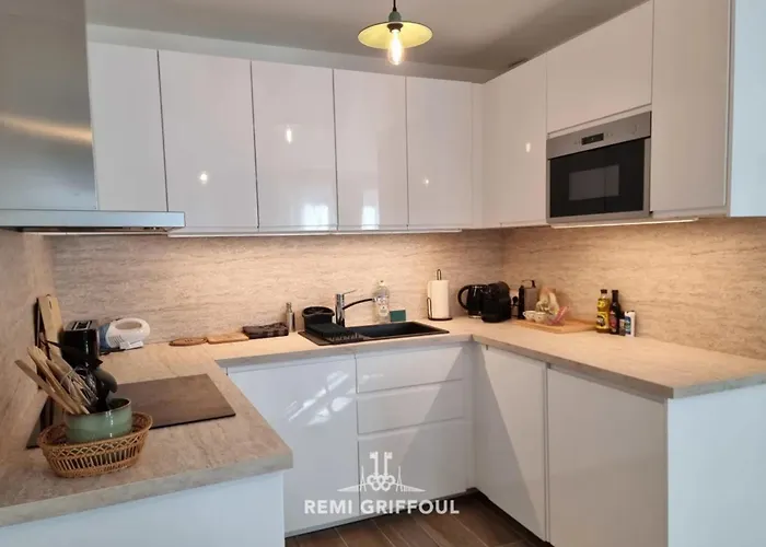 La Symphonie Elevator Center 2 Guests Apartmán *