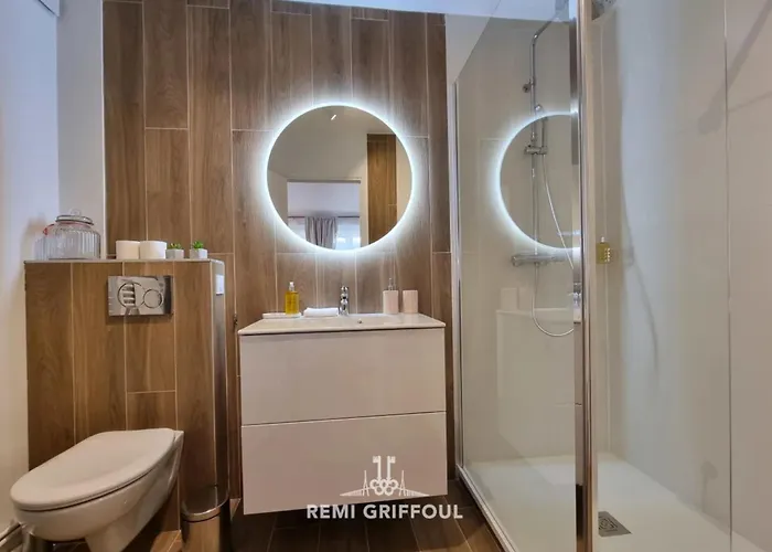 La Symphonie Elevator Center 2 Guests * Honfleur